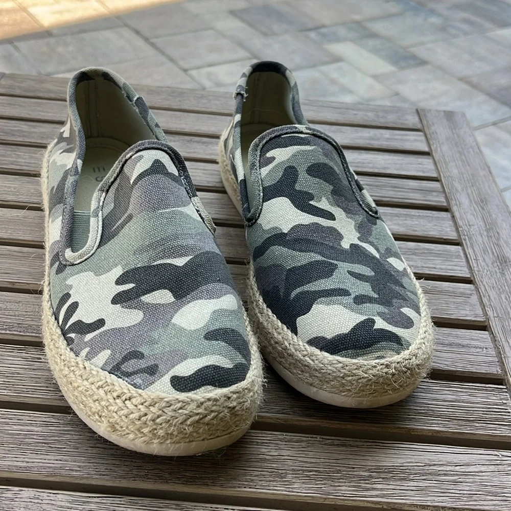 Esprit Nadine Camo Espadrille Slip On Flats Women's Size 8 Canvas Loafers